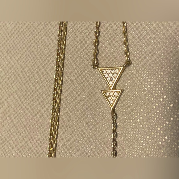 Geometric Style Necklace - Picture 2 of 3